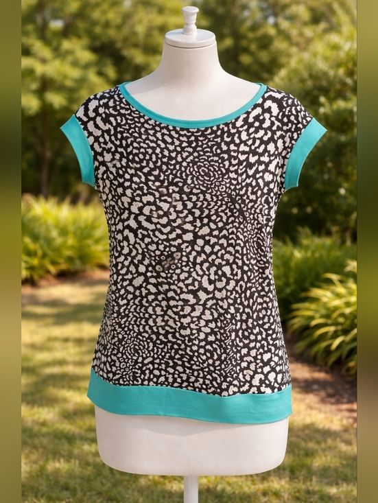 Nicole Tops - Nicole Miller Black White Abstract Top Aqua Trim Cap Sleeve Size L EUC